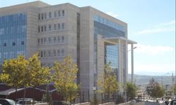 Bıçakla Saldırdı Kendimi Korudum