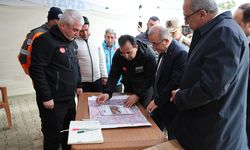 Vali Hatipoğlu kayıp şahıs için, "Maalesef henüz olumlu bir haber alamadık"