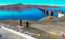 Jandarma, Fırat Demiryolu Köprüsü’nde Güvenlik Görevini Sürdürüyor