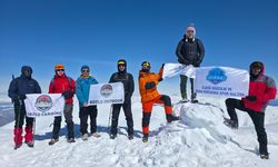 Elazığ'da dağcılık tarihine geçen tırmanış: 15 yaşındaki sporcu Akdağ zirvesine çıktı