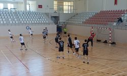 Elazığlı Hentbolcular Farklı Kazandı