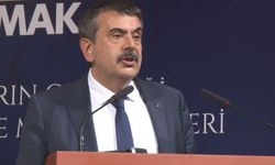 Bakan Tekin: Üniversiteye Başlama Yaşı 15 Olabilir