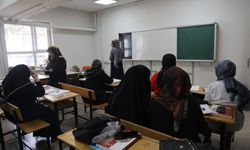 Elazığ’da okuma-yazma kursuna yoğun ilgi