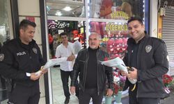 Diyarbakır'da Kavga İhbarına Giden Polis Ekiplerine Çiçekli Karşılama