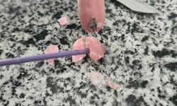 Şekerin İçinden Taş Çıktı