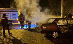 Elazığ'da TOFAŞ araç alev alev yandı