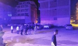 Araç içerisinde yanıcı madde alev aldı: 3 yaralı