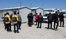 Malatya'da kendini konteynere kilitleyen genç polisi alarma geçirdi