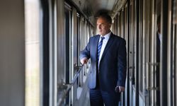 40 yıllık demir yolu sevdası emeklilikle taçlandı, son seferinde alkışlarla karşılandı