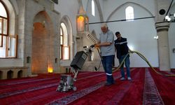 Elazığ’da bayram öncesi camilerde detaylı temizlik