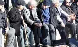 Emekliler dikkat! Yapılan bu hata maaş kesintisine yol açabiliyor