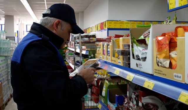Elazığ Belediyesi Zabıta Müdürlüğü'nden Zincir Market Denetimi