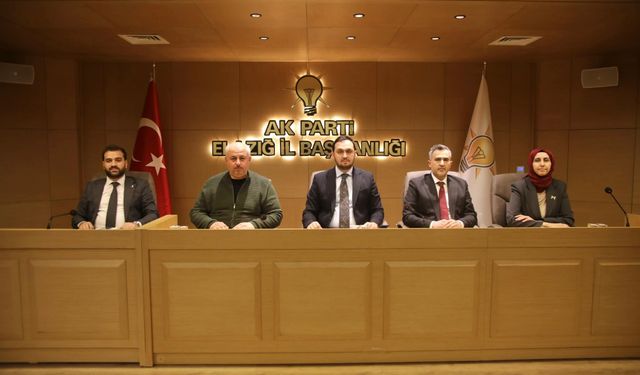 AK Parti Elazığ Teşkilatı Haftalık Yönetim Kurulu Toplantısında Bir Araya Geldi