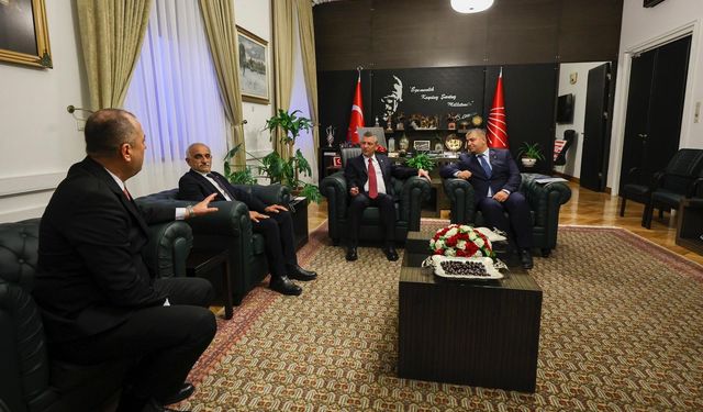 Başkanlar Özgür Özel’le Görüştü