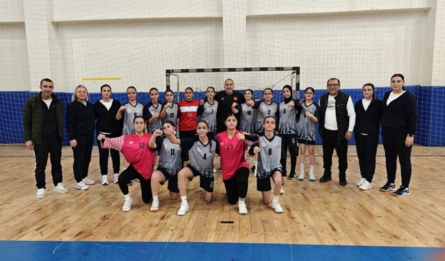 Doğukent’in Yıldızları Türkiye Finallerinde: Elazığ Hentbolda Öz Kaynaklarıyla Zirveye Yürüyor