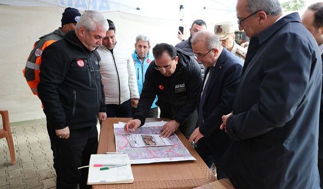 Vali Hatipoğlu kayıp şahıs için, "Maalesef henüz olumlu bir haber alamadık"