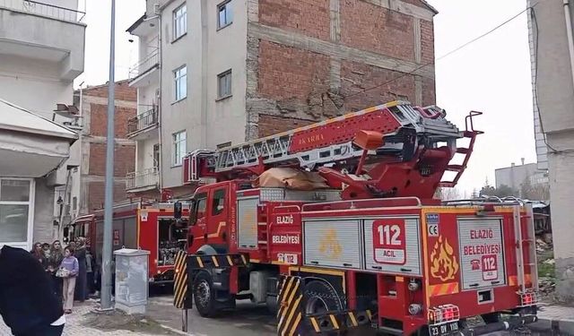 Elazığ’da ev yangını