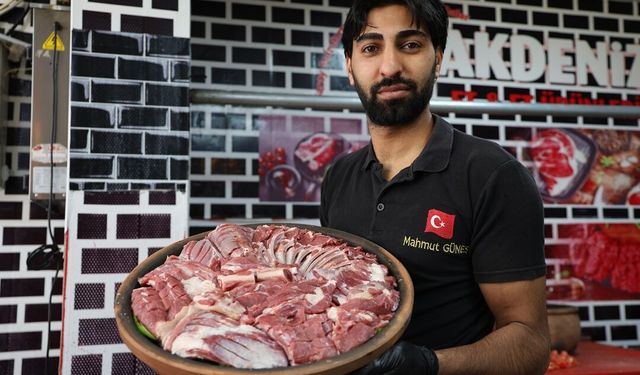 Hazırlanışı 5 dakika pişmesi 5 saat: Tescilli lezzet Ramazan ayında yoğun ilgi görüyor