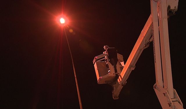 Elazığ'da Sokak Aydınlatmaları Sessizce Kararıyor