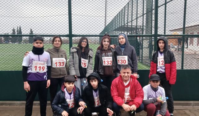 Deprem Şehitleri Anısına Koştular! Elazığlı Sporculardan 3 Madalya