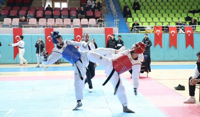 Taekwondo İl Birinciliğinde Kıyasıya Rekabet