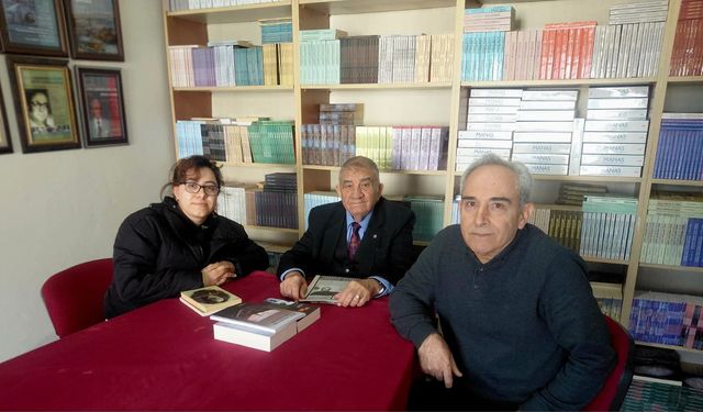 Kitap Evinden Hazar Şiir Akşamları’na Uzanan Yolculuk