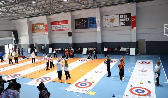 Türkiye’nin 24 İlinden Genç Sporcular Elazığ’da Buluştu