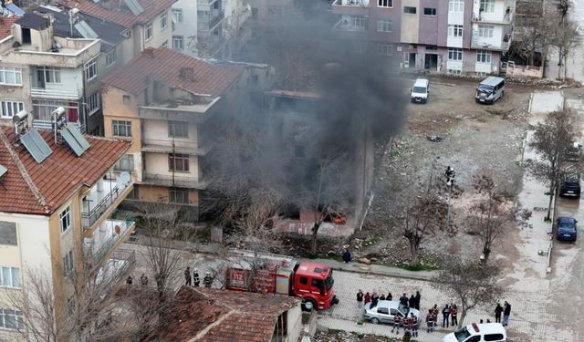 Elazığ İtfaiyesi’nden Gerçeği Aratmayan Tatbikat