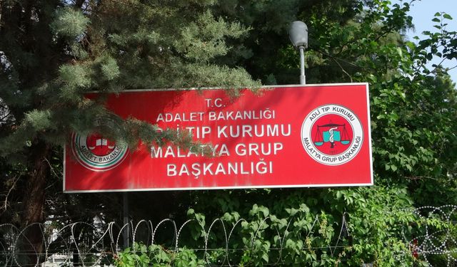 Malatya- Elazığ Karayolunda Otomobil ile motosiklet çarpıştı: 1 ölü
