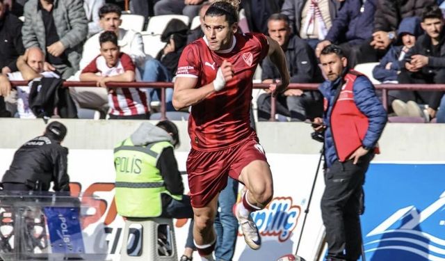 Fuat Bavul Kariyer  rekoru ile Gol kralı oldu