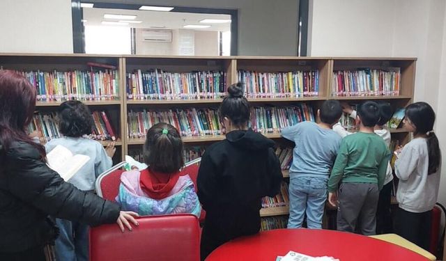 Elazığ’da Anlamlı Etkinlik! Çocuklar Kütüphaneyle Buluştu