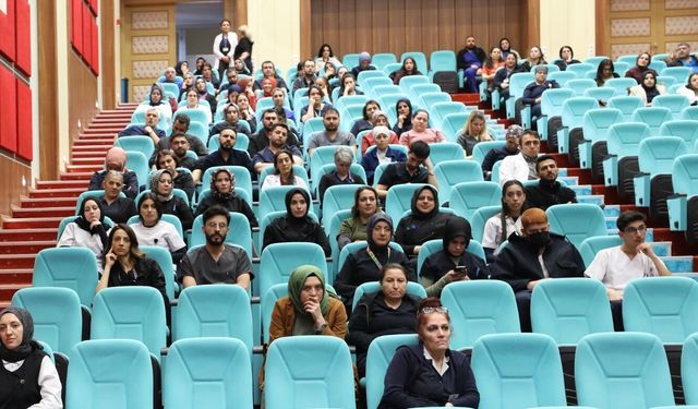“Çocuğunuz Göz Teması Kurmuyorsa Dikkat”