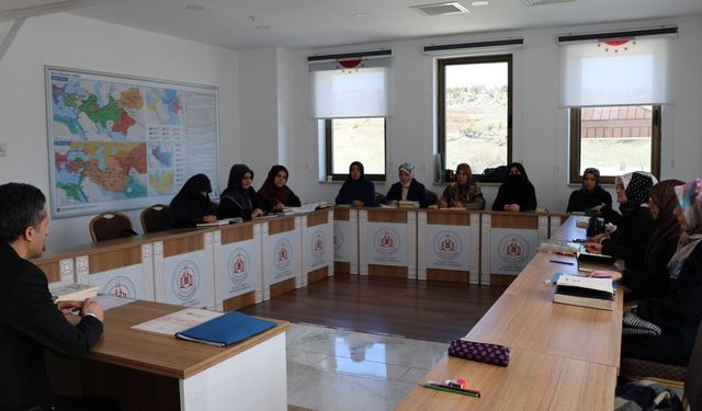 Elazığ’da Kur’an Eğitiminde Yeni Dönem! Hüsn-İ Tilavet Kursu Başladı