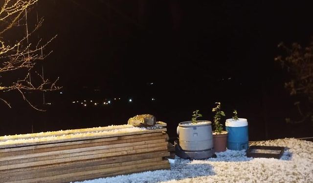 Elazığ’da Dolu Etkili Oldu