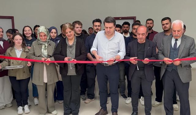 FÜ İLETİŞİM FAKÜLTESİ’NDE “KÜRESEL ISINMA” SERGİSİ