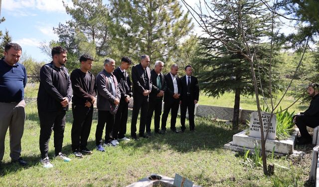Elazığ’ın Milli Gururu Ahmet Aytar Kabri Başında Anıldı
