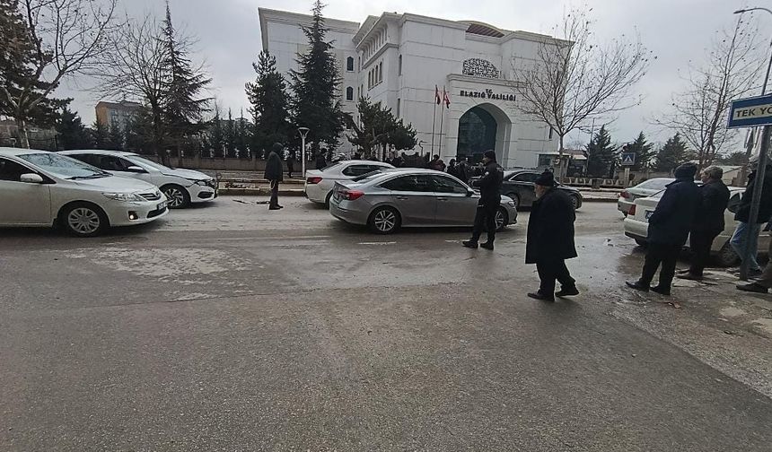 Elazığ’da zincirleme trafik kazası