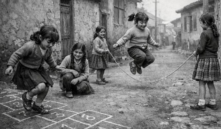 Çocuklar Ekrana, Sokaklar Sesizliğe