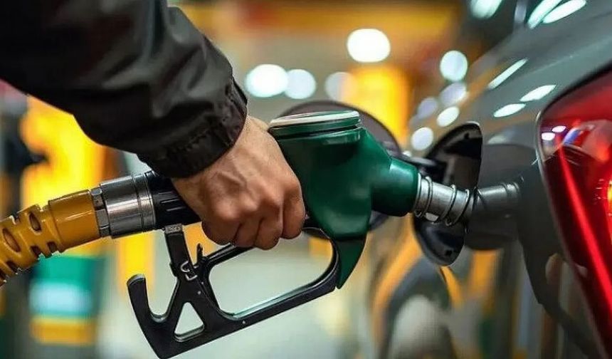Benzinde Yeni Zam Dalgası: Pompa Fiyatları Yine Değişiyor