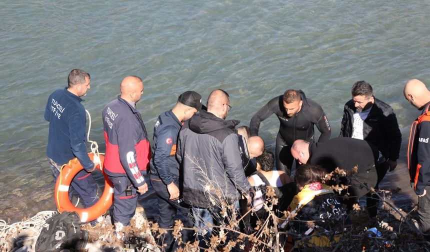 Tunceli'de Araç baraj gölüne uçtu: 1 yaralı