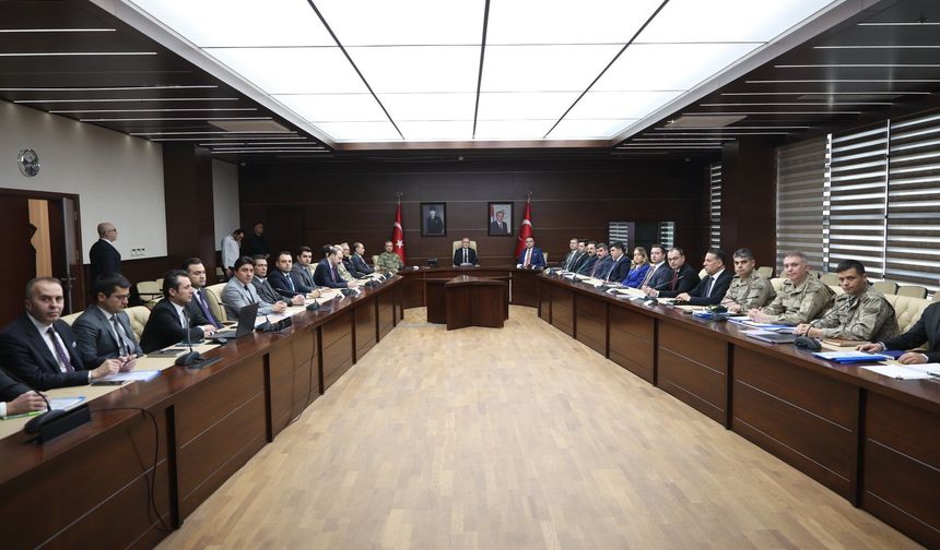 Elazığ’da Güvenlik Zirvesi: Huzur ve Asayiş Masaya Yatırıldı