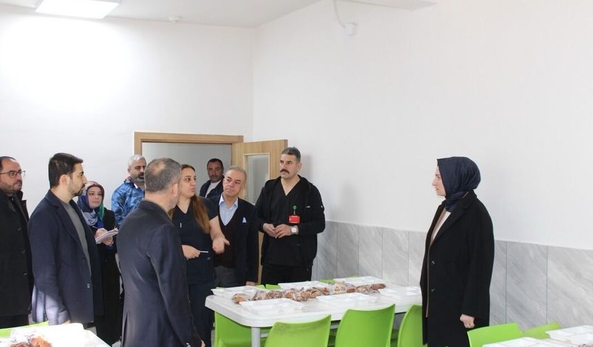 Başhekim Kaya Personelle Bir Araya Geldi