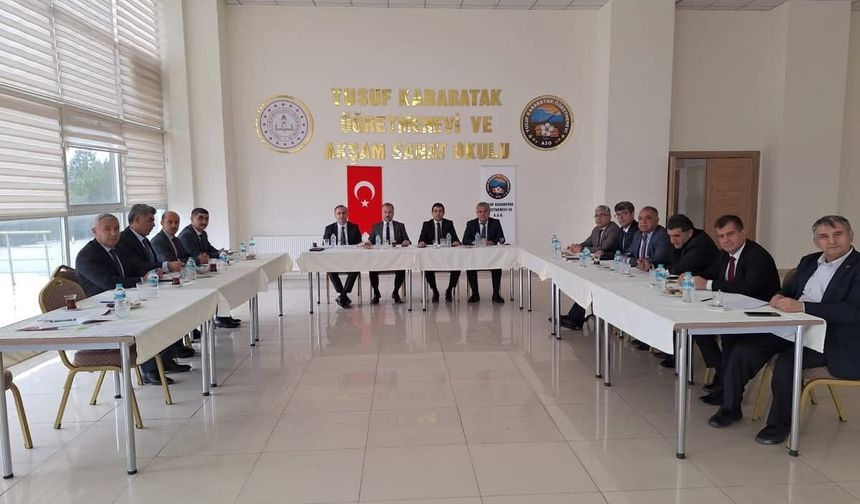 İlçe Milli Eğitim Müdürleri Ağın’da Bir Araya Geldi