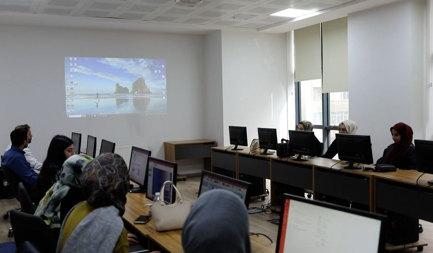 Ücretsiz Bilgisayarlı Muhasebe Kursuna Yoğun İlgi