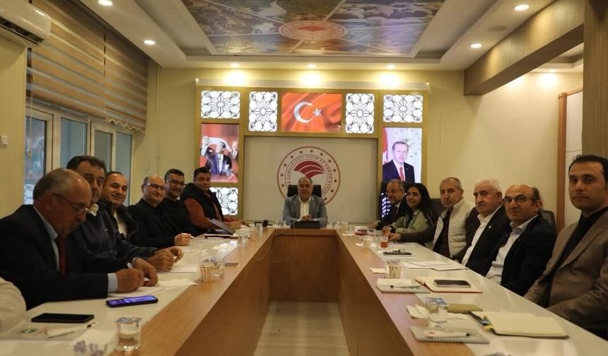 Elazığ’da meyvecilik sektörü masaya yatırıldı