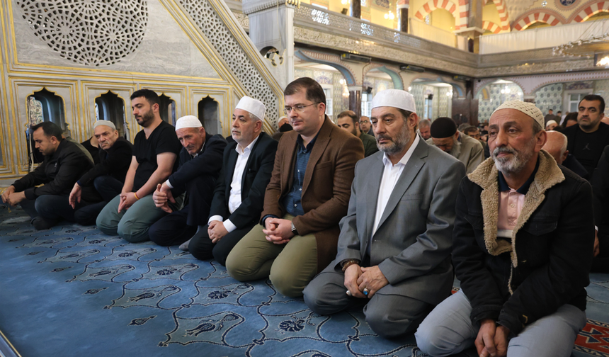 Bayram namazında camiler doldu