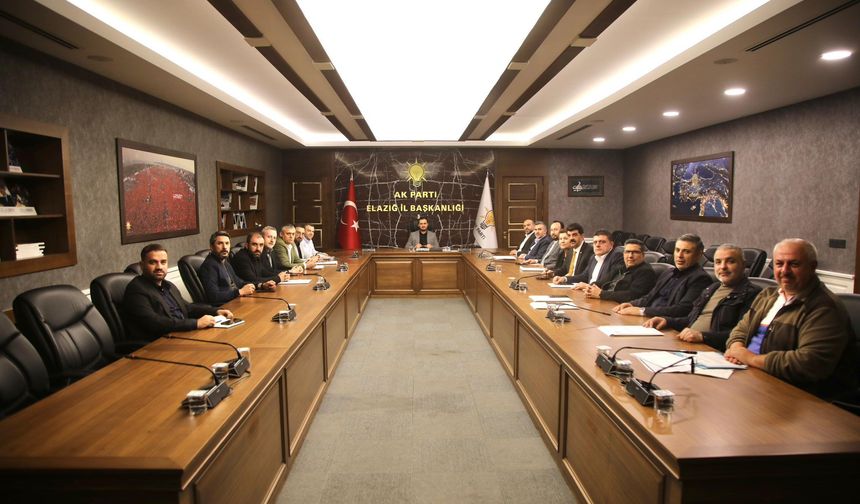AK Parti Elazığ İl Başkanlığı’nda Haftalık Yürütme Kurulu Toplantısı Gerçekleştirildi
