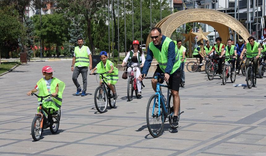 Pedallar, sağlık için çevrildi
