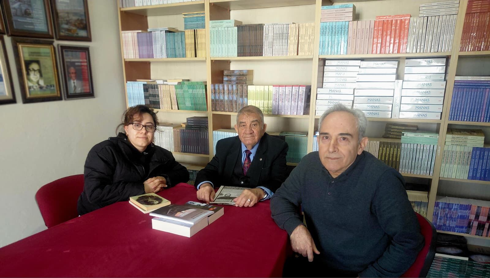 Kitap Evinden Hazar Şiir Akşamları’na Uzanan Yolculuk