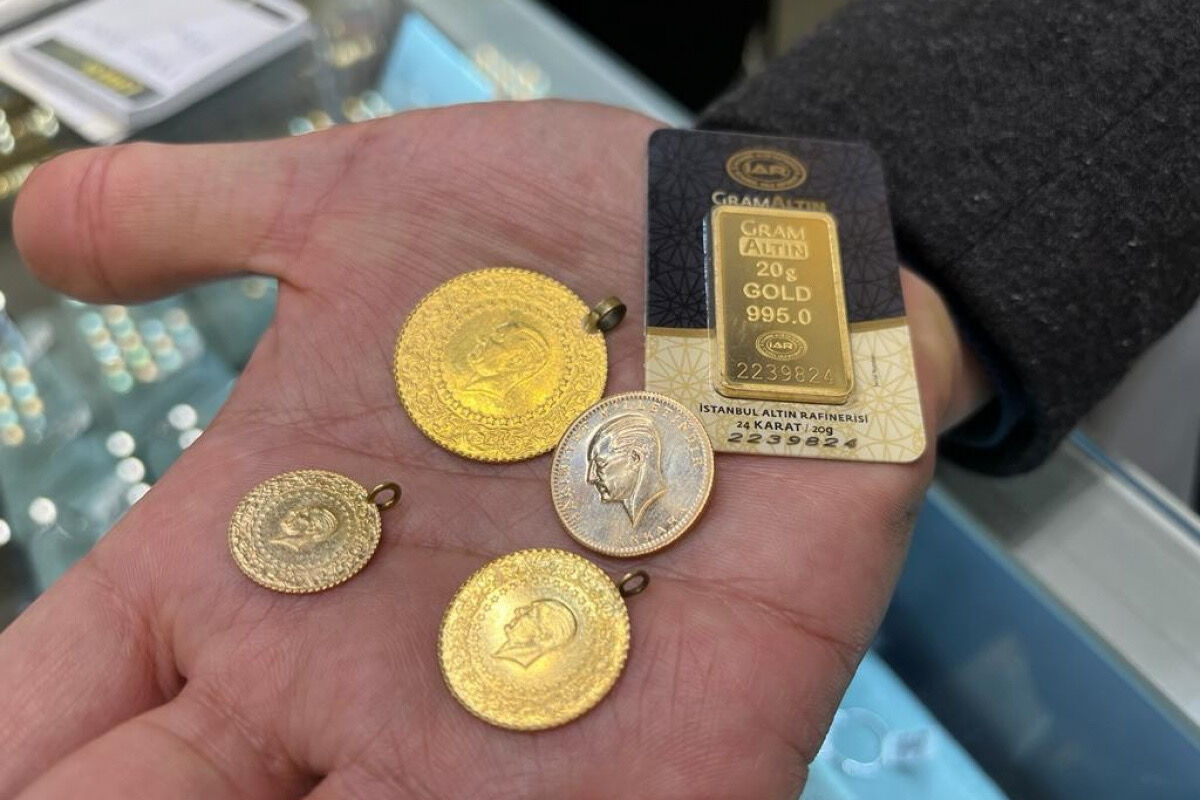 Altın Fiyatlarındaki Düşüş Kuyumcularda Stokları Tüketti